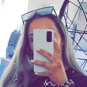 Meet your Posher, Layla